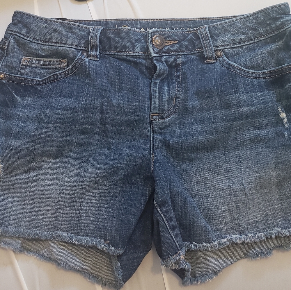 LC Lauren Conrad Size 6 Distressed Denim Shorts